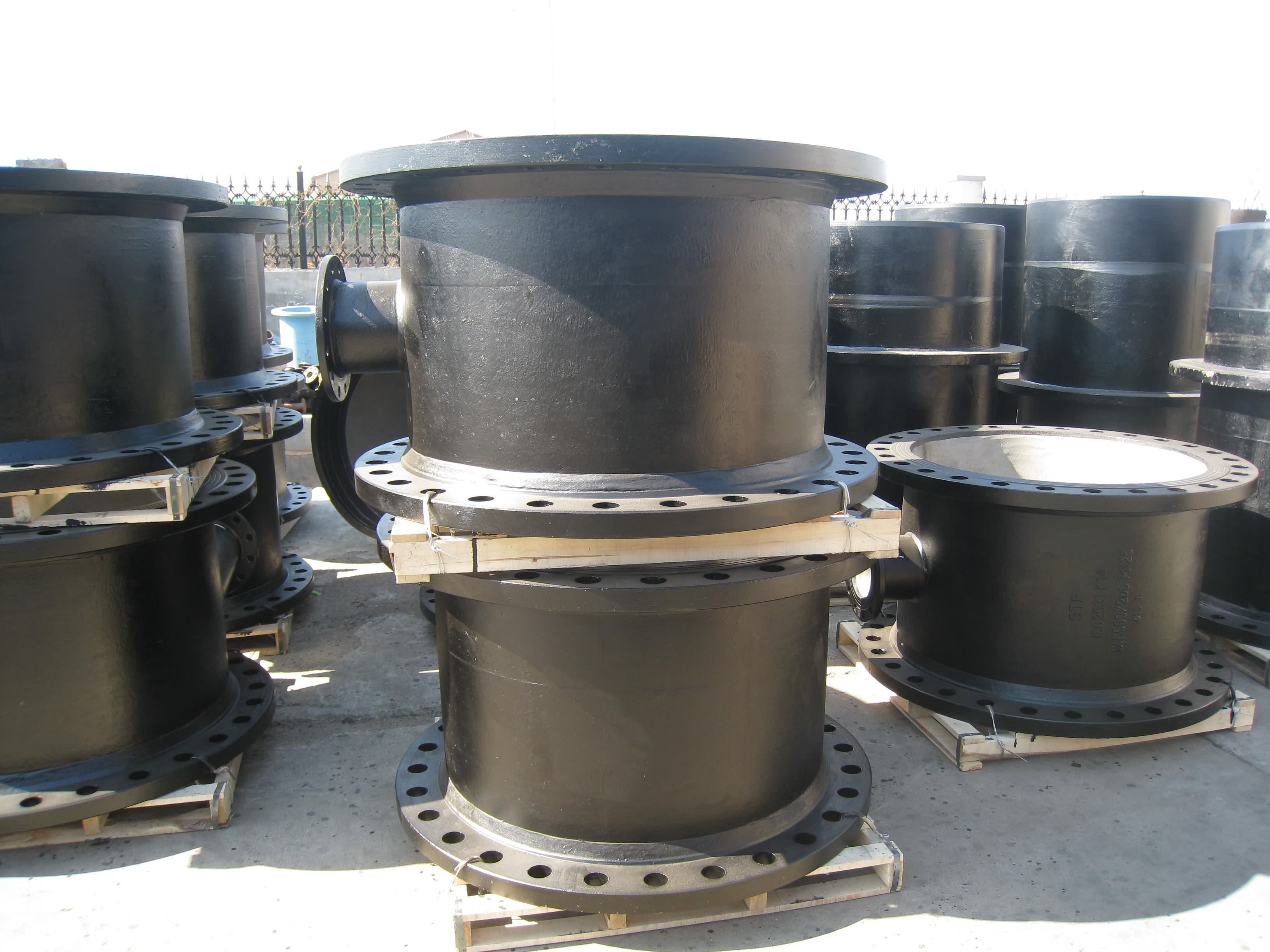 OEM Factory for Pn16 Flange -<br />
 Ductile Iron Pipe Fittings, ISO2531 EN545 -9 - Kingnor