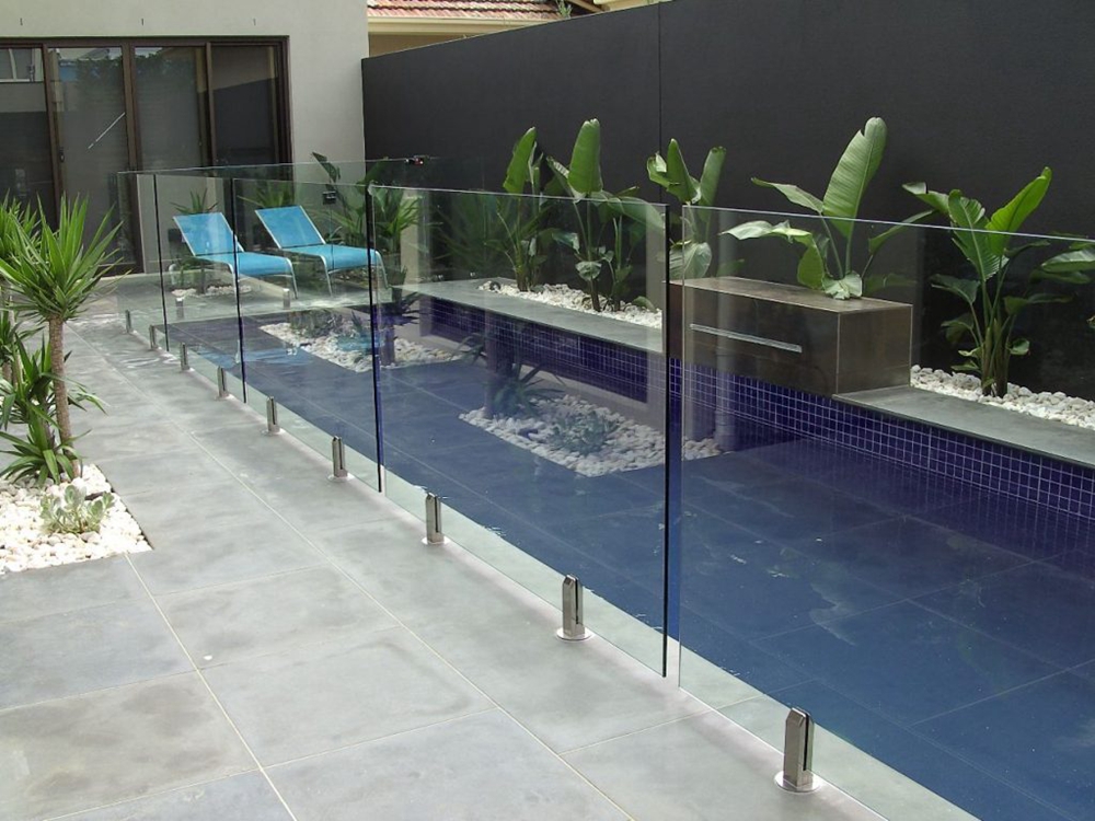 Glass-Fencing-for-Swimming-Pool-1024x768
